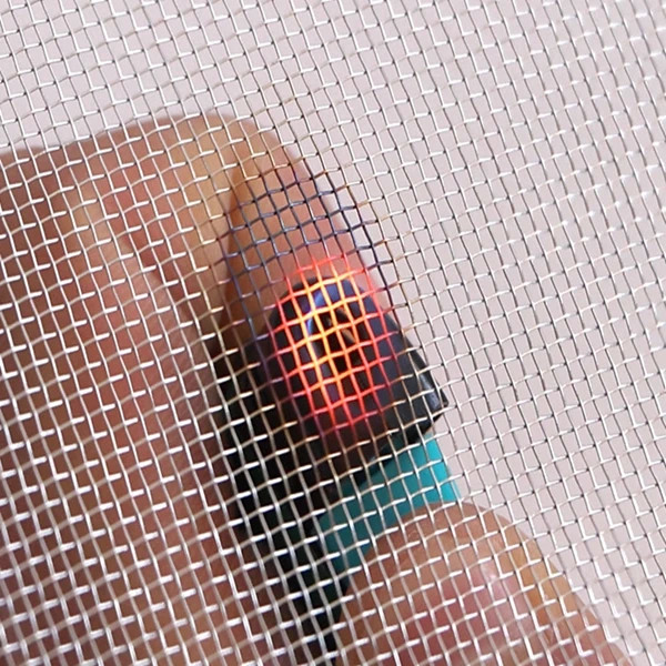 0.24mm 1.2mm Tamaño de apertura Aluminio Pantalla de insectos Ventanas Fácil de instalar