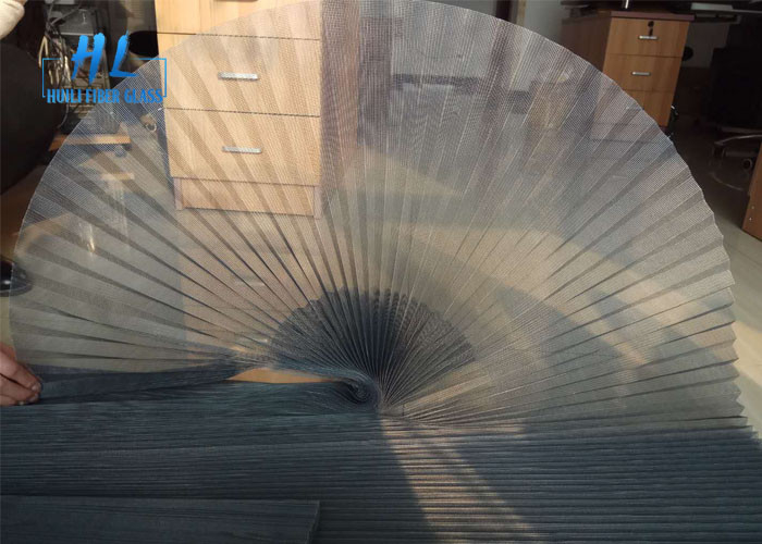 Aplicación de redes de pantalla de insectos impermeables para ventanas y puertas