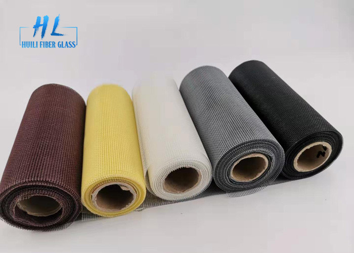 33 Tex Negro Rollo de malla de mosquitos de fibra de vidrio en cartón PVC recubierto contra incendios Tejido plano de 100 m de longitud