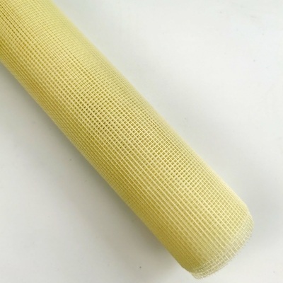 Rollo de malla de mosquitos de fibra de vidrio recubierto de PVC con agujero cuadrado Previene la suciedad con 0,6m-3,2m