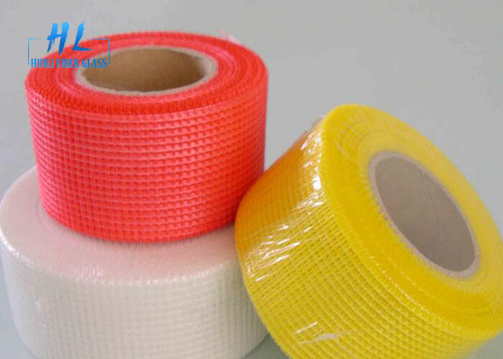 30% Contenido de pegamento 60 g 65 g/m2 cinta autoadhesiva de fibra de vidrio resistente a los álcalis