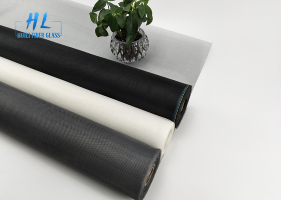 Ancho máximo de 3,0 m Tejido de malla de fibra de vidrio 18 * 16 malla 0,011 pulgadas impermeable a la lluvia Negro gris blanco